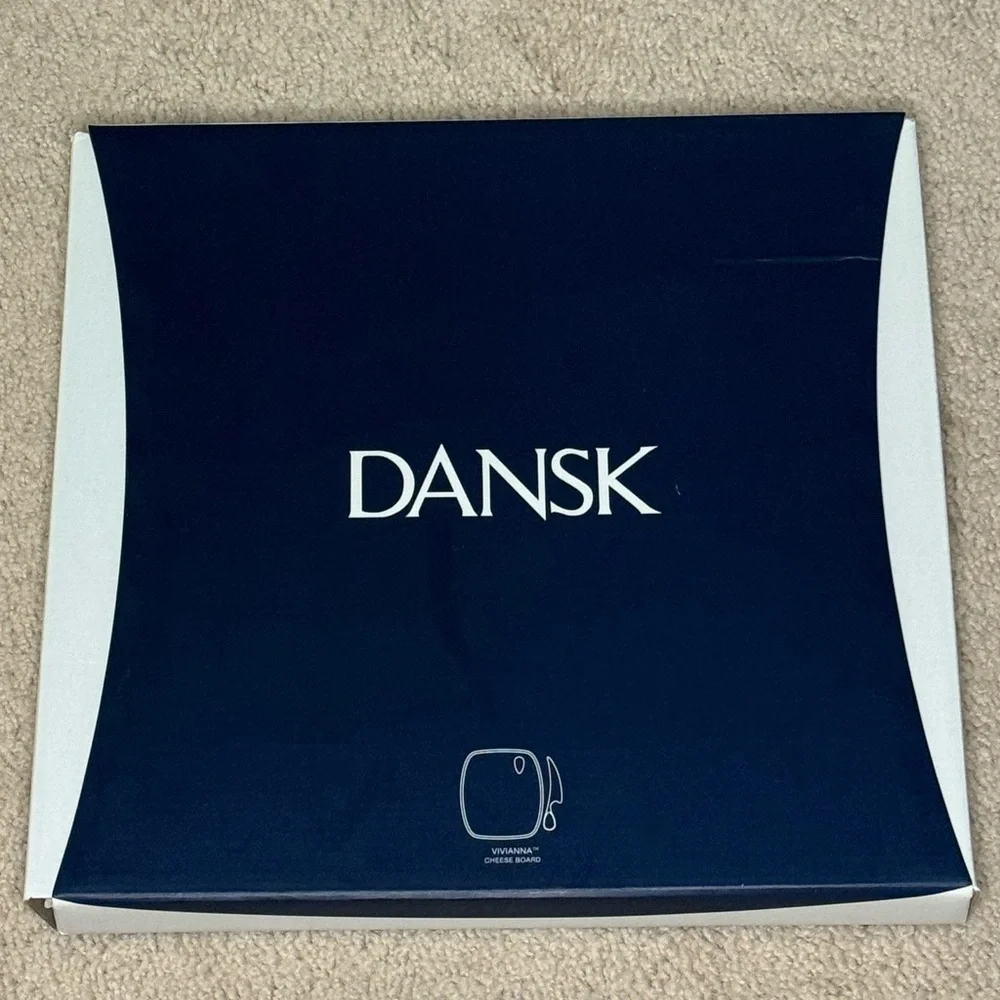 Dansk Cheese Cutting Board and Knife - Picture 2 of 4